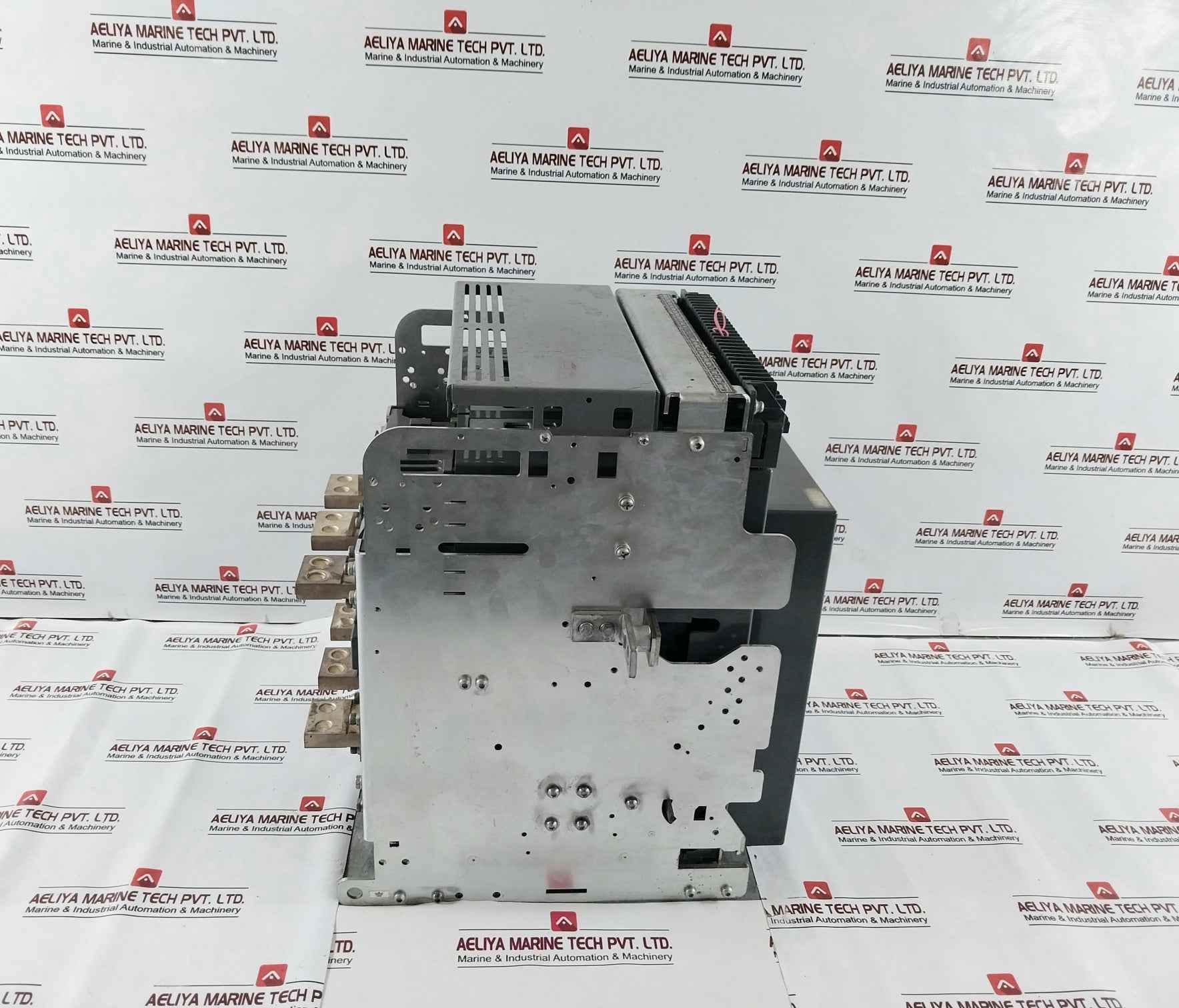 Hyundai Uan16A3B M1C1S168J 3-pole Air Circuit Breaker Afagamaqaxv4