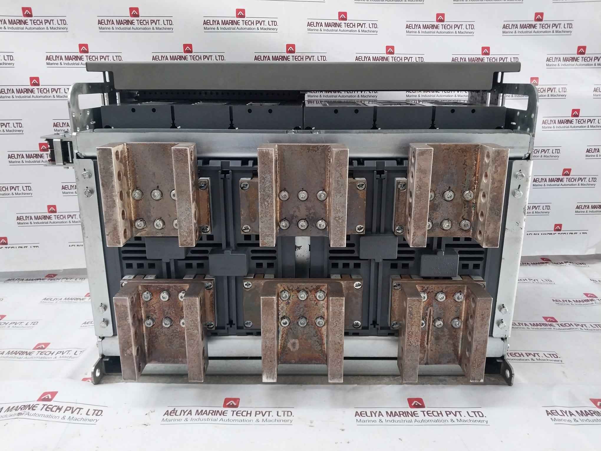 Hyundai Uan50C3C M1C1S168S Air Circuit Breaker 3-pole 50/60Hz 1000V 5000A