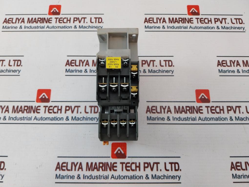 Hyundai Umc 22B Magnetic Contactor With Auxiliary Contact Block 32A
