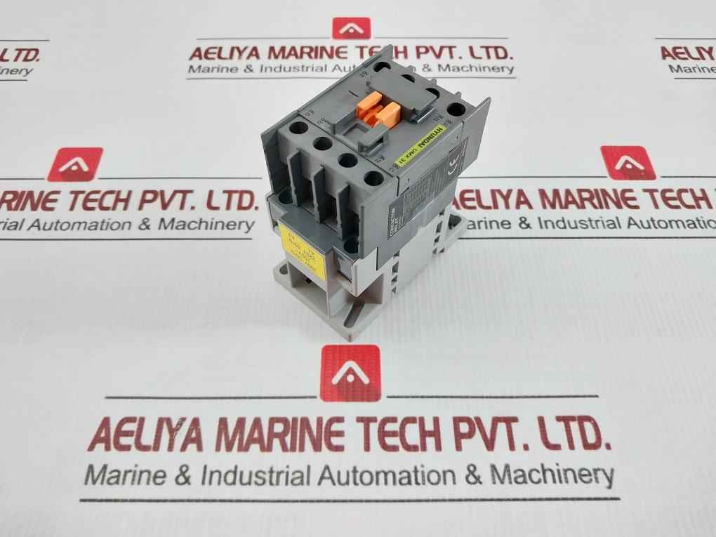 Hyundai 10A/600Vac 20A 750V Contactor Relay Umx 31