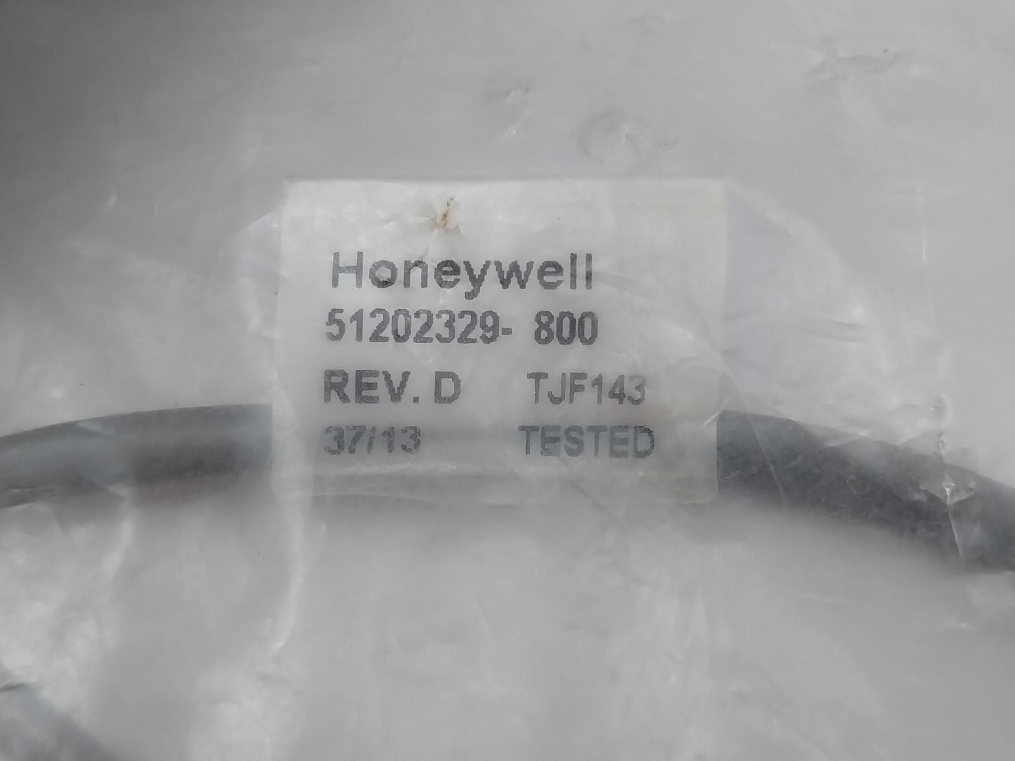 I/O Link Cable Set 51202329-801 Rev.D 51202329-802 Honeywell