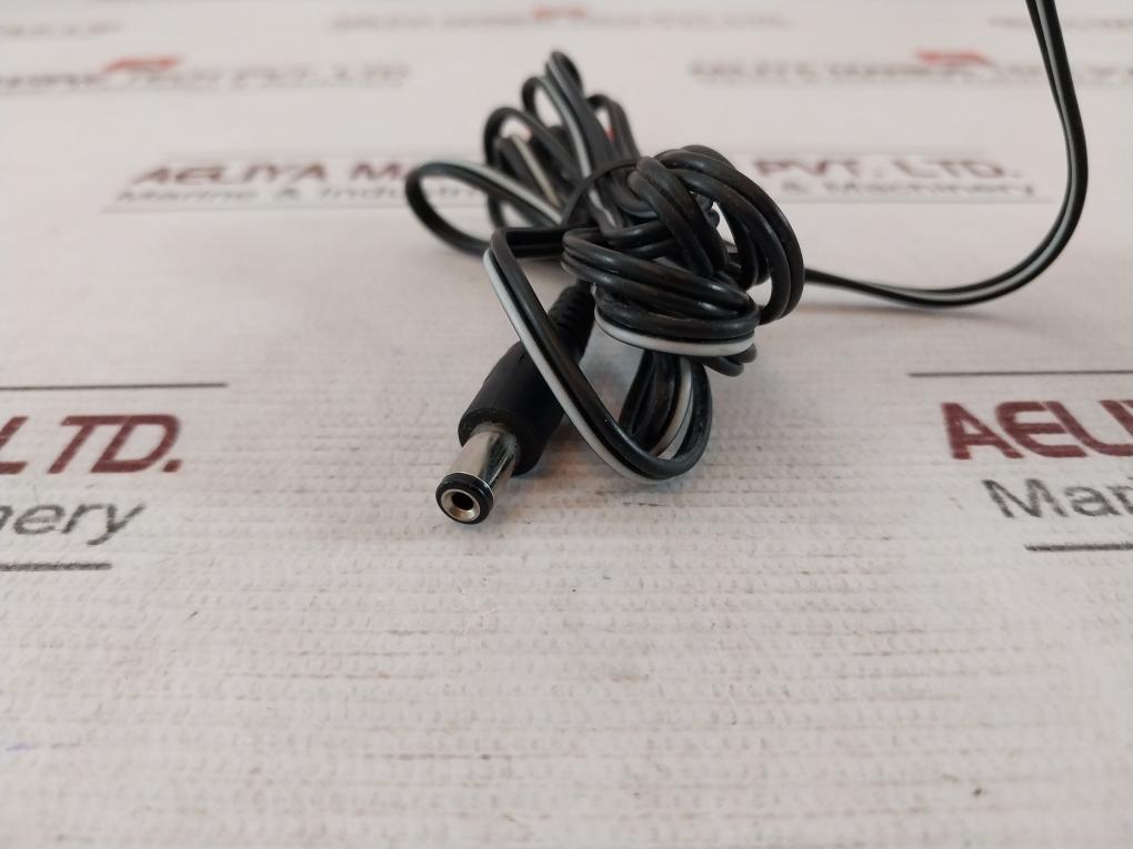 Icom Bc-147A Ac Adapter Dc 12V 200Ma E140898 35-12-200C 120V 60Hz 6W
