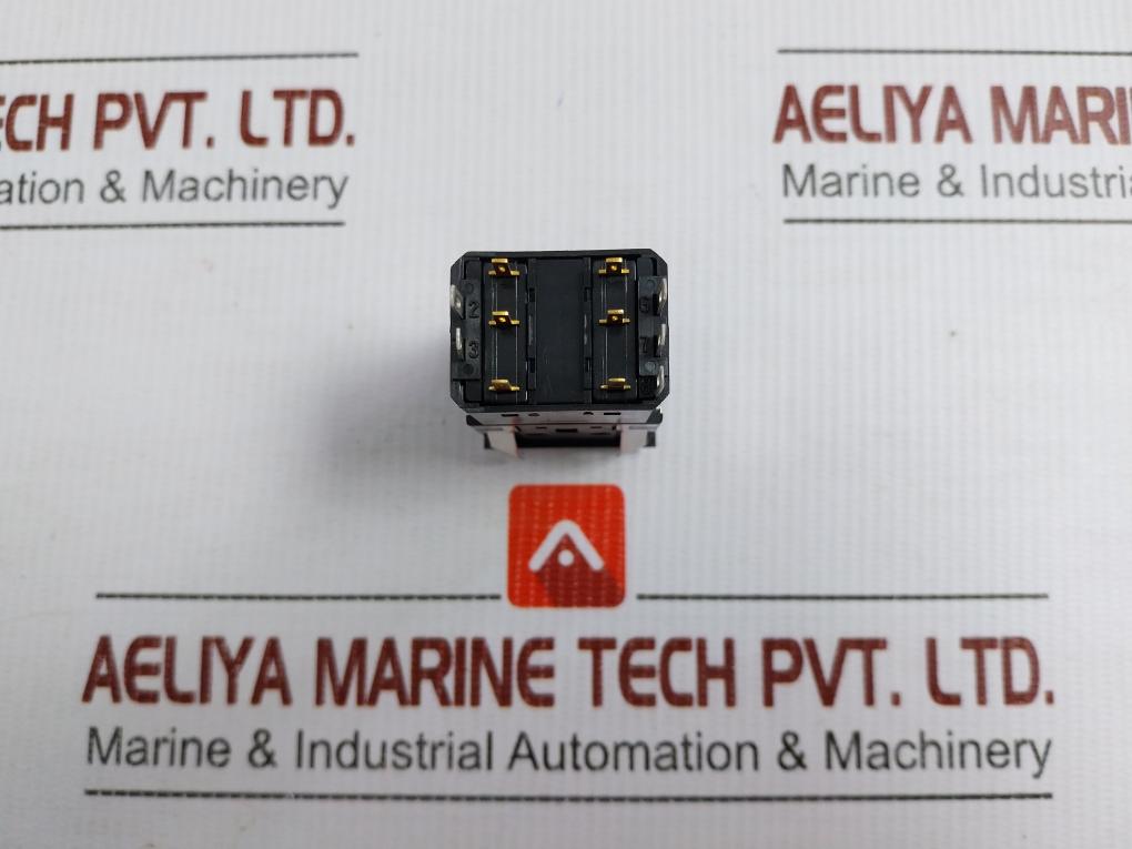 Idec-220-Vac-2A-Micro-Command-Push-Button-Mcm23H-m20-209309-8