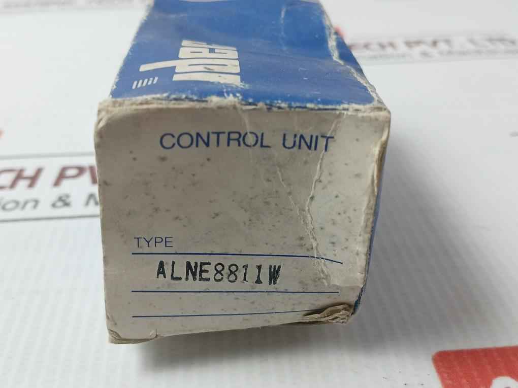 Idec Alne8811W Illuminated Pushbutton Switch 12V 50-60Hz