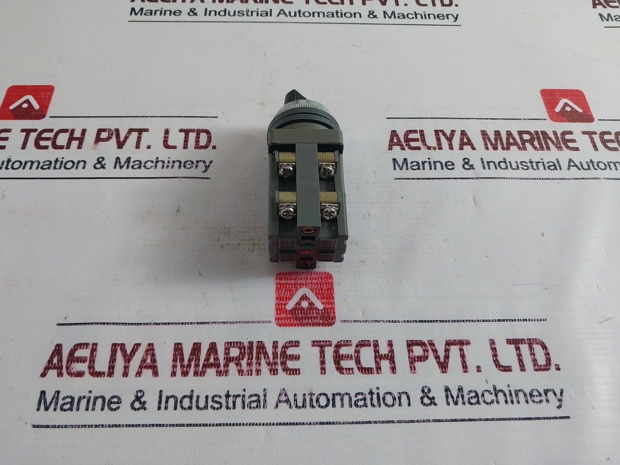 Idec Asn322 Selector Switch Control Unit