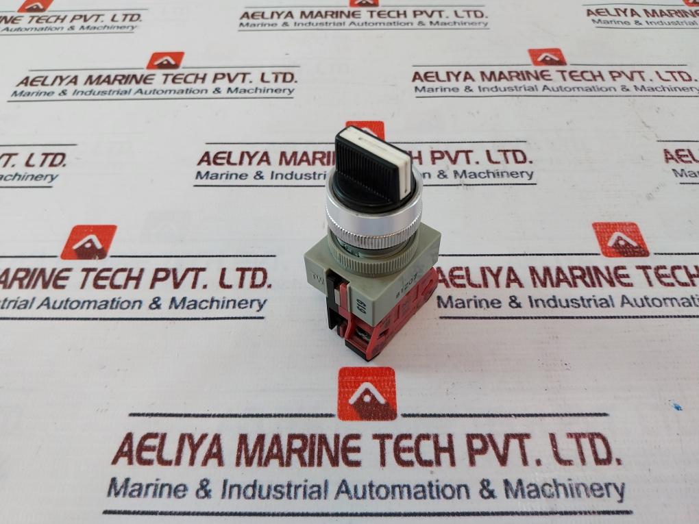 Idec Asw 0201/ Hw-g01 Selector Switch With Contact Block A600