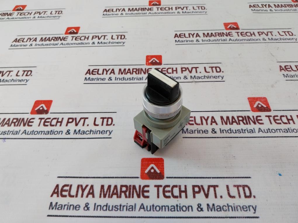 Idec Asw 0201/ Hw-g01 Selector Switch With Contact Block A600