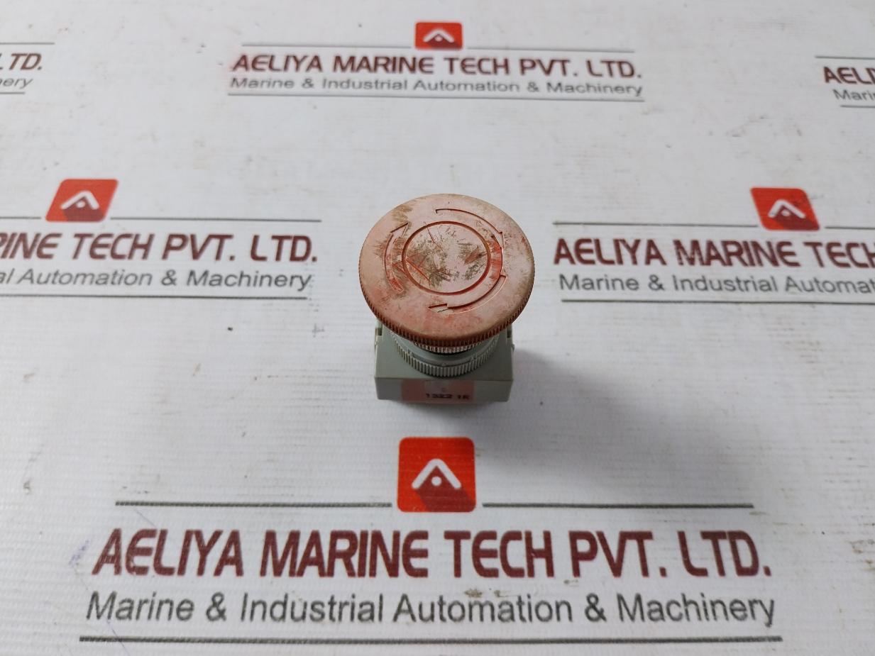 Idec Izumi 41-10650 Push Button Switch