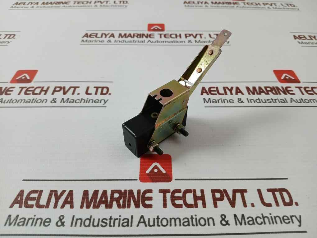 Idec Izumi Fsa-1A10 Miniature Snap-action Switch