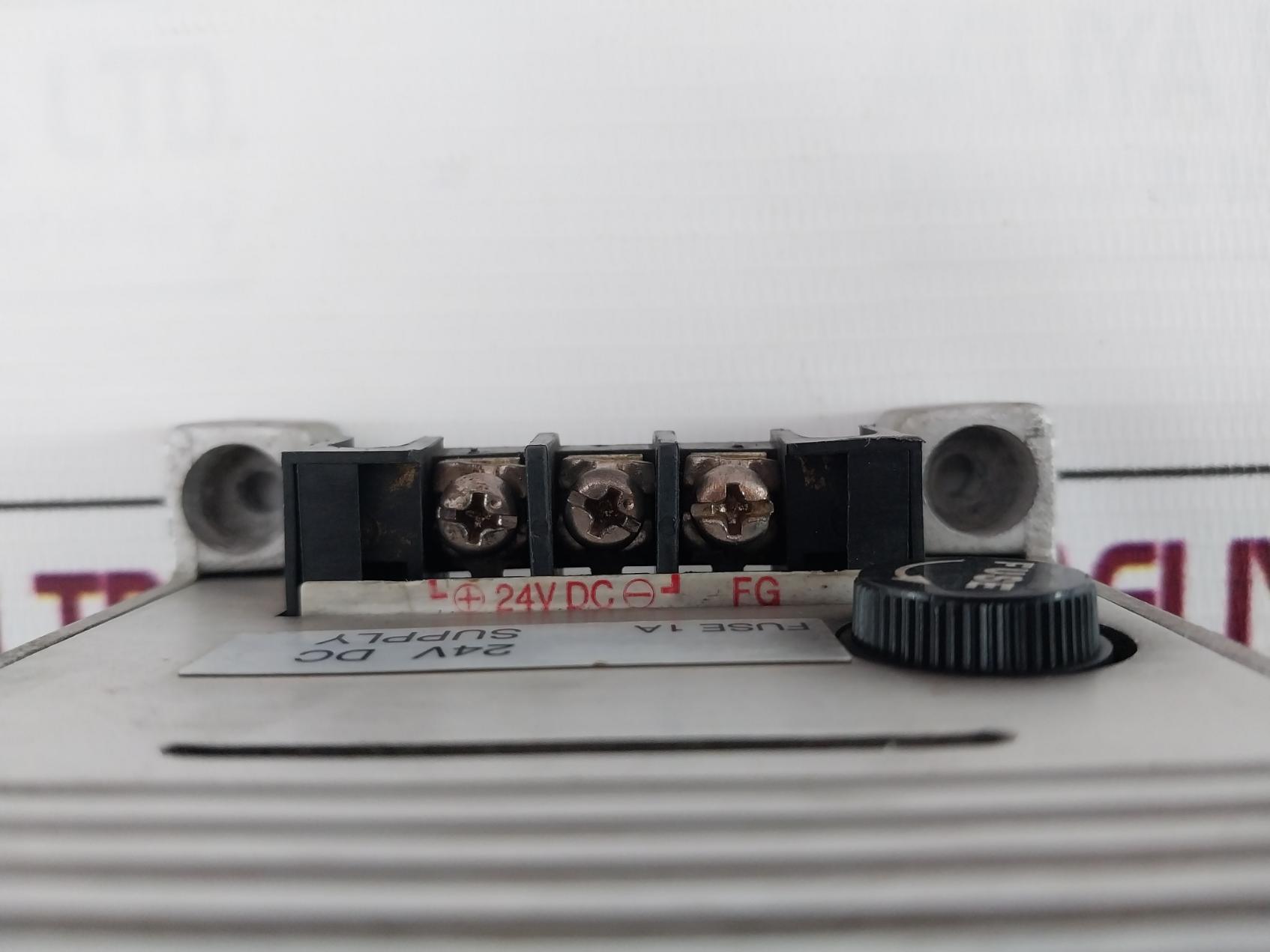 Idec Izumi Pfa-1N081Dc Plc 8-input Unit 24V Dc
