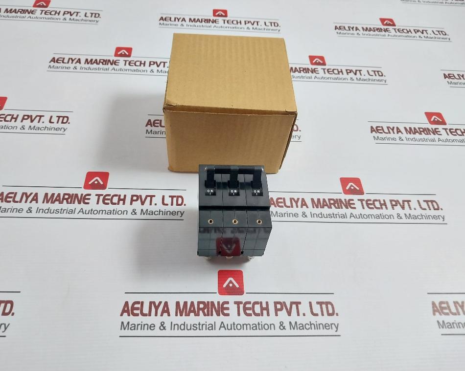 Idec Nrbm3100 3 Pole Circuit Protector 40A 250Vac