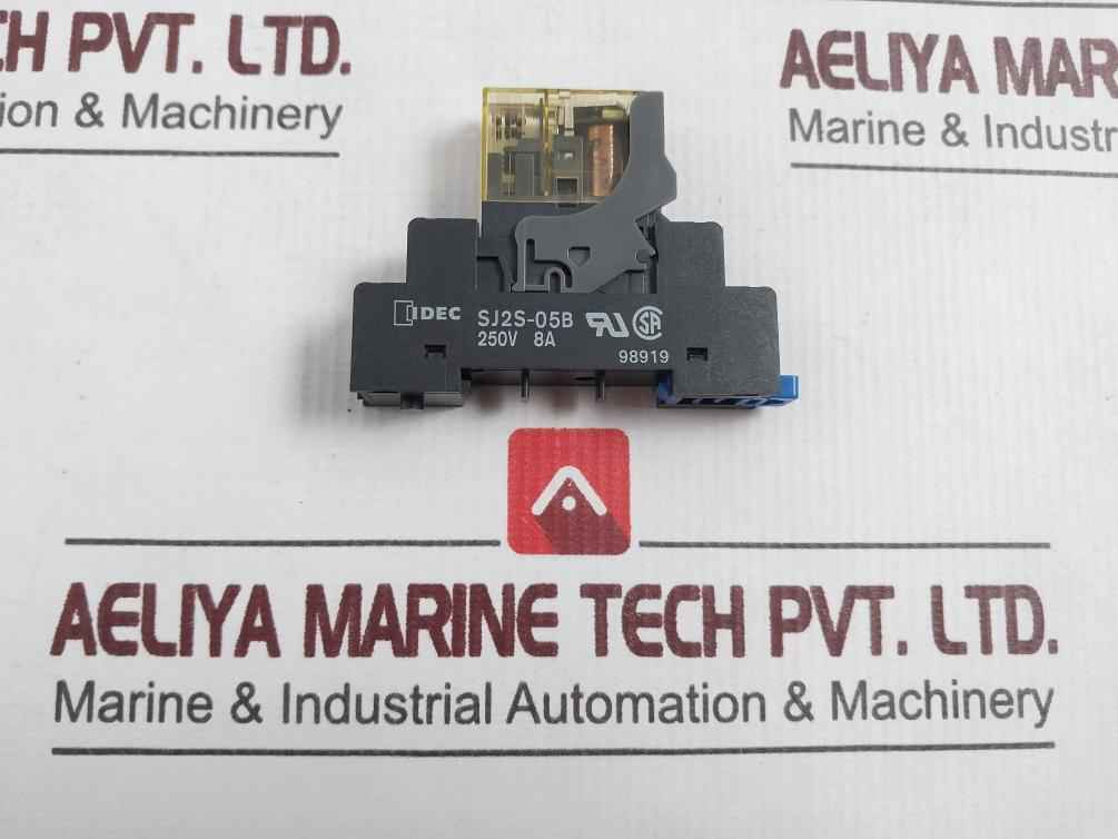 Idec Rj2S-clr-a110 General Purpose Relay 250V 8A