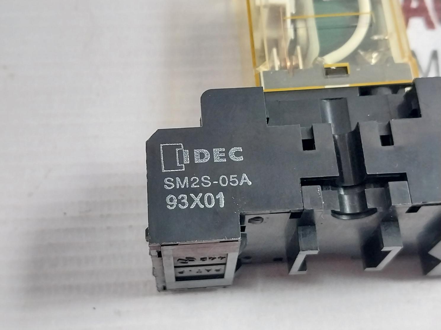 Idec Rm2S-u Power Relay Dc24V