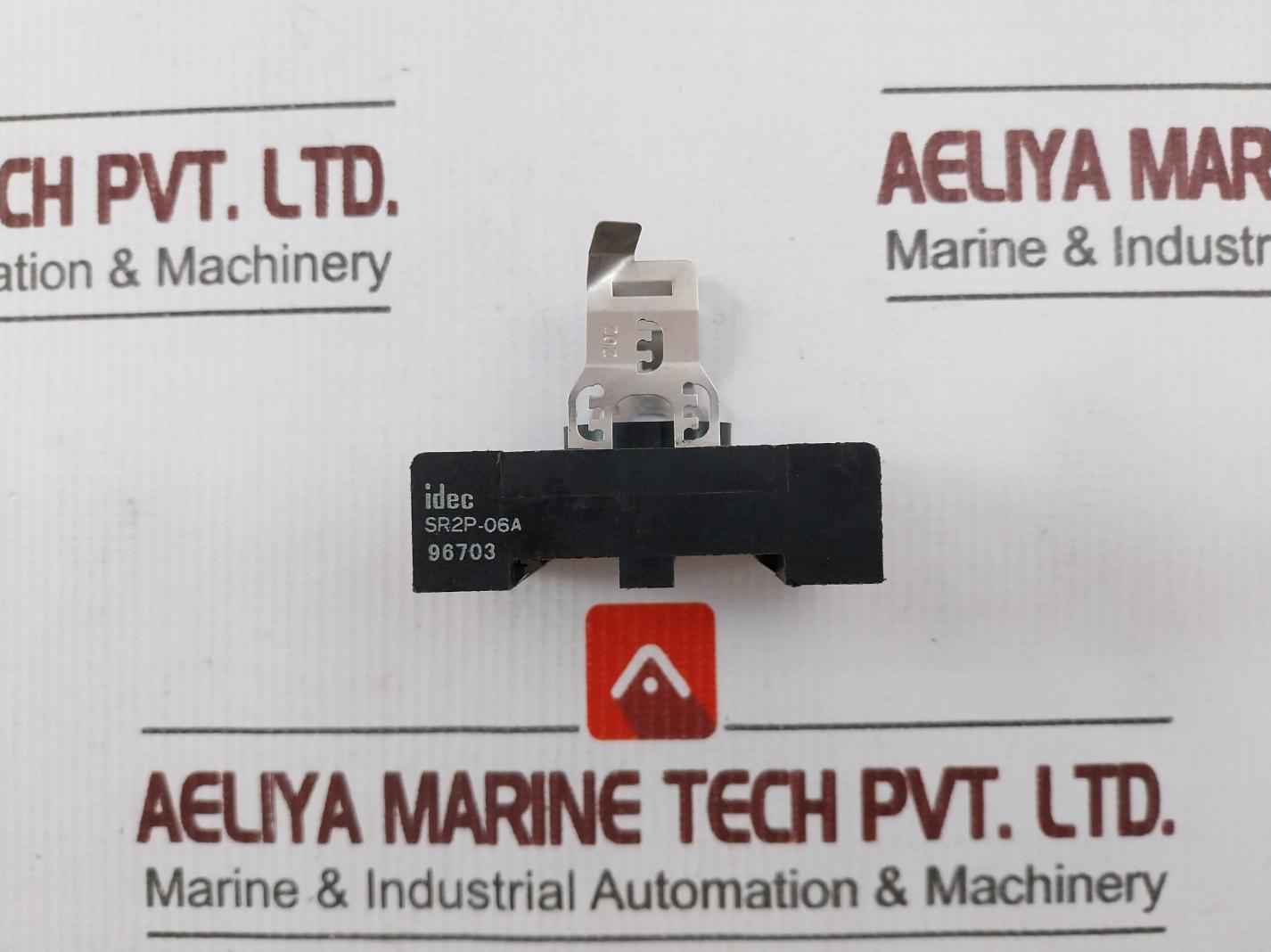 Idec Sr2P-06A Relay Socket Din Mount Screw Type