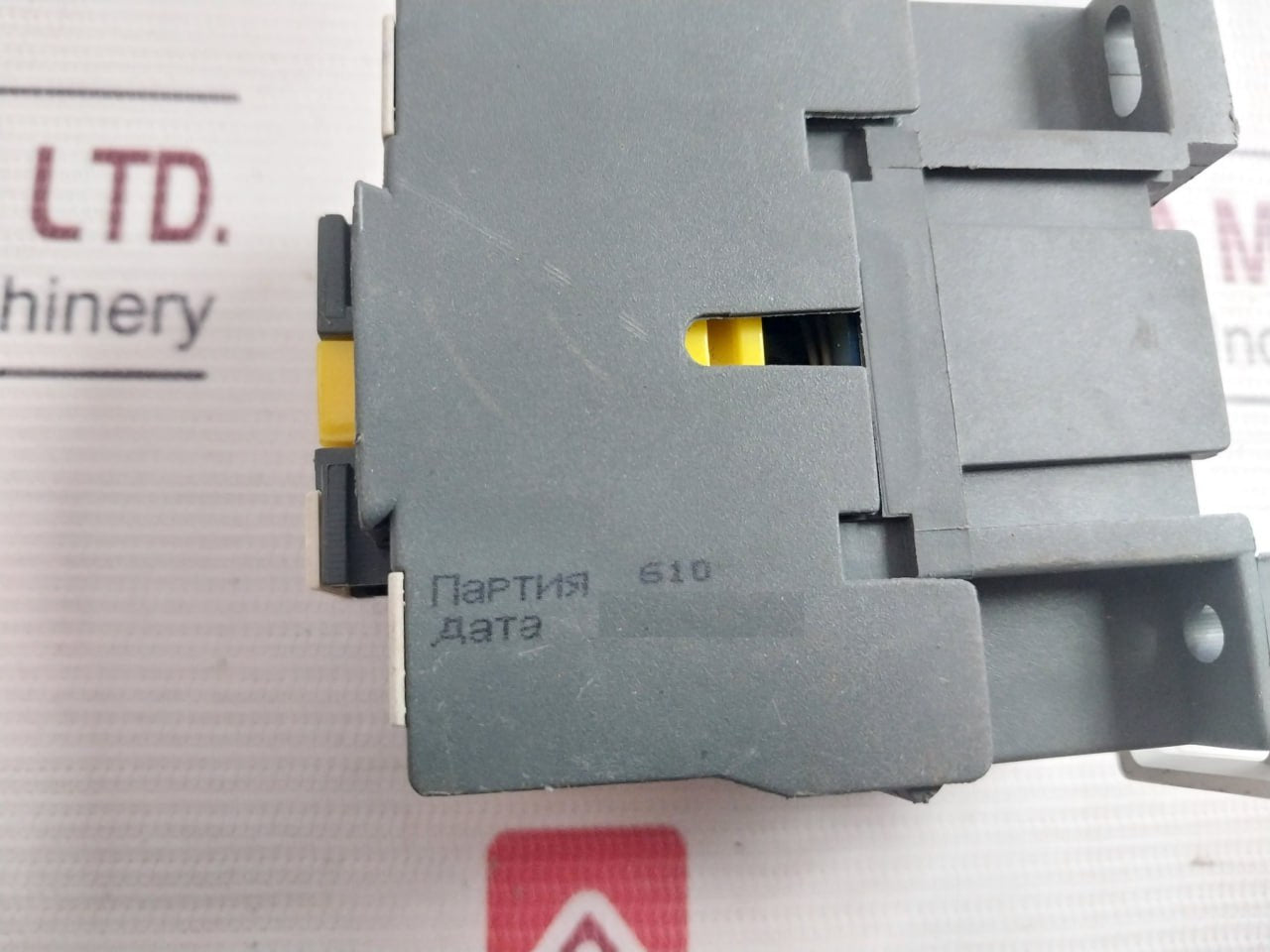 Iek КМИ-10910 Small-sized Contactor 50Hz 25A