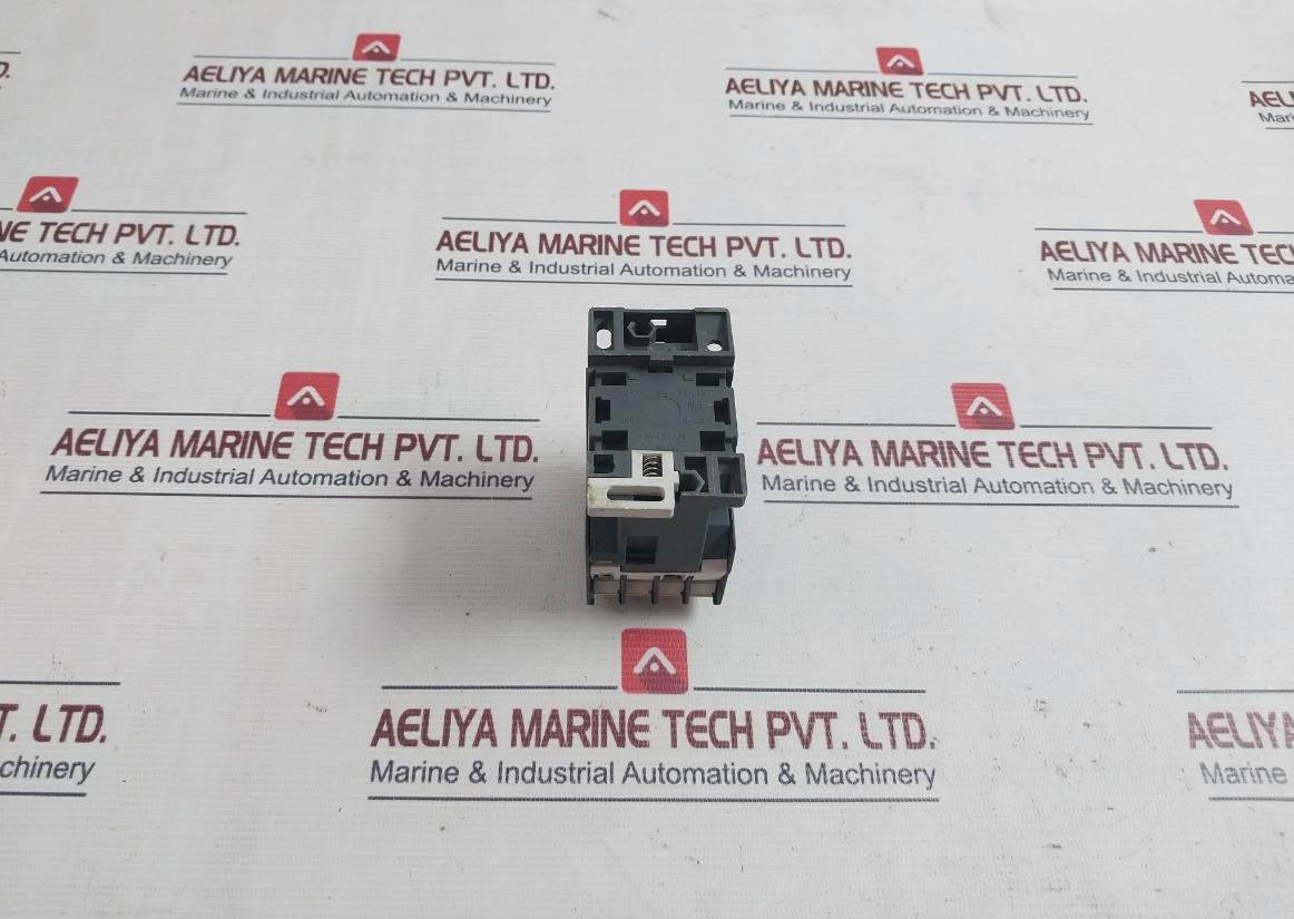 Iek КМИ-10910 Small-sized Contactor 50Hz 25A