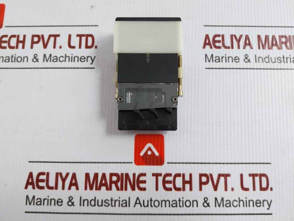 Industrial Pushbutton 250Vac/10A Part No 03-111.011 Eao