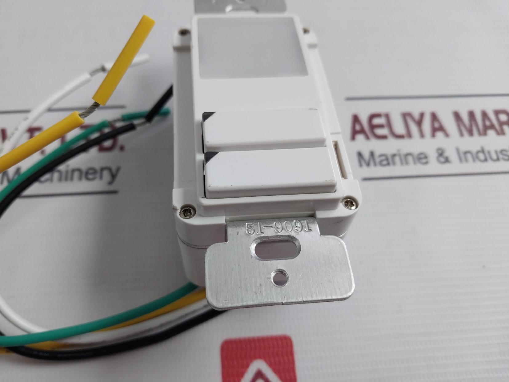 Inncom S217R5 Wall Switch Module 4.5A 500W 12Vdc 240Ma