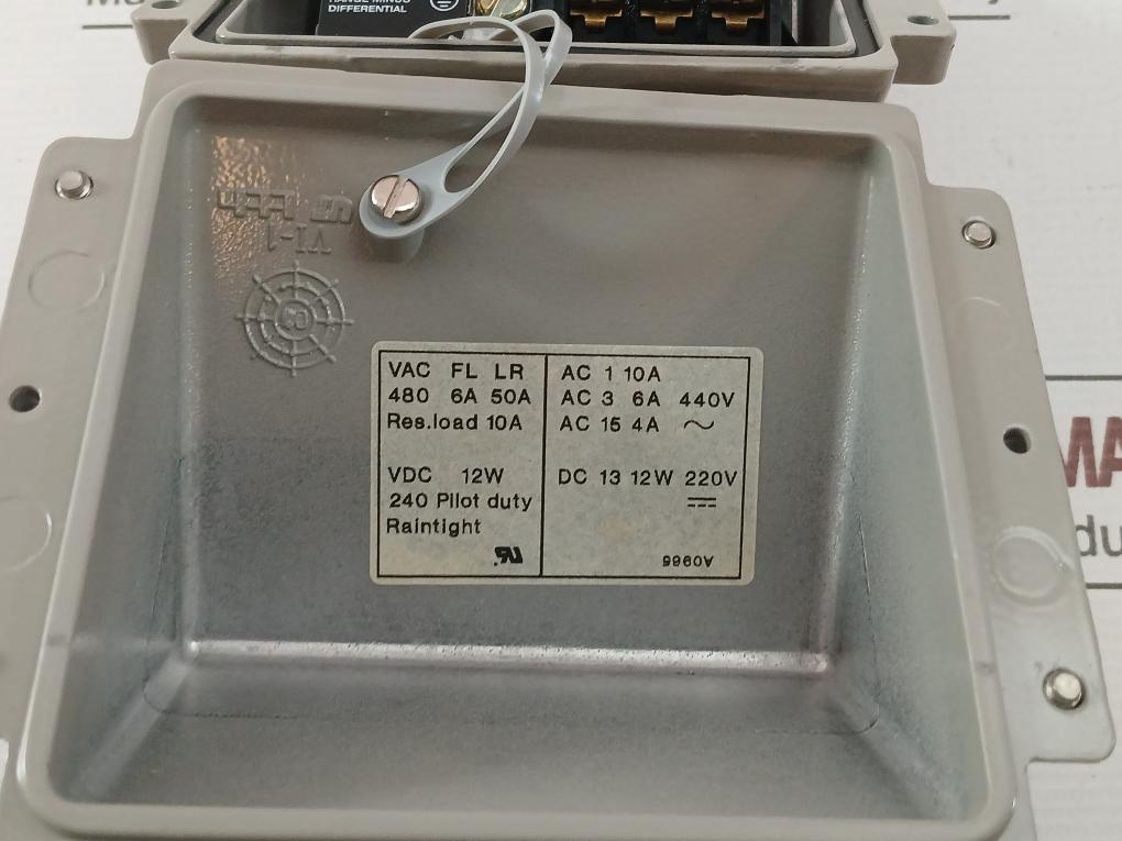 KPS-33-Pressure-Switch-0-3-5Bar-0-50Psig-1-02Kp-Cm2-Danfoss-210267-11