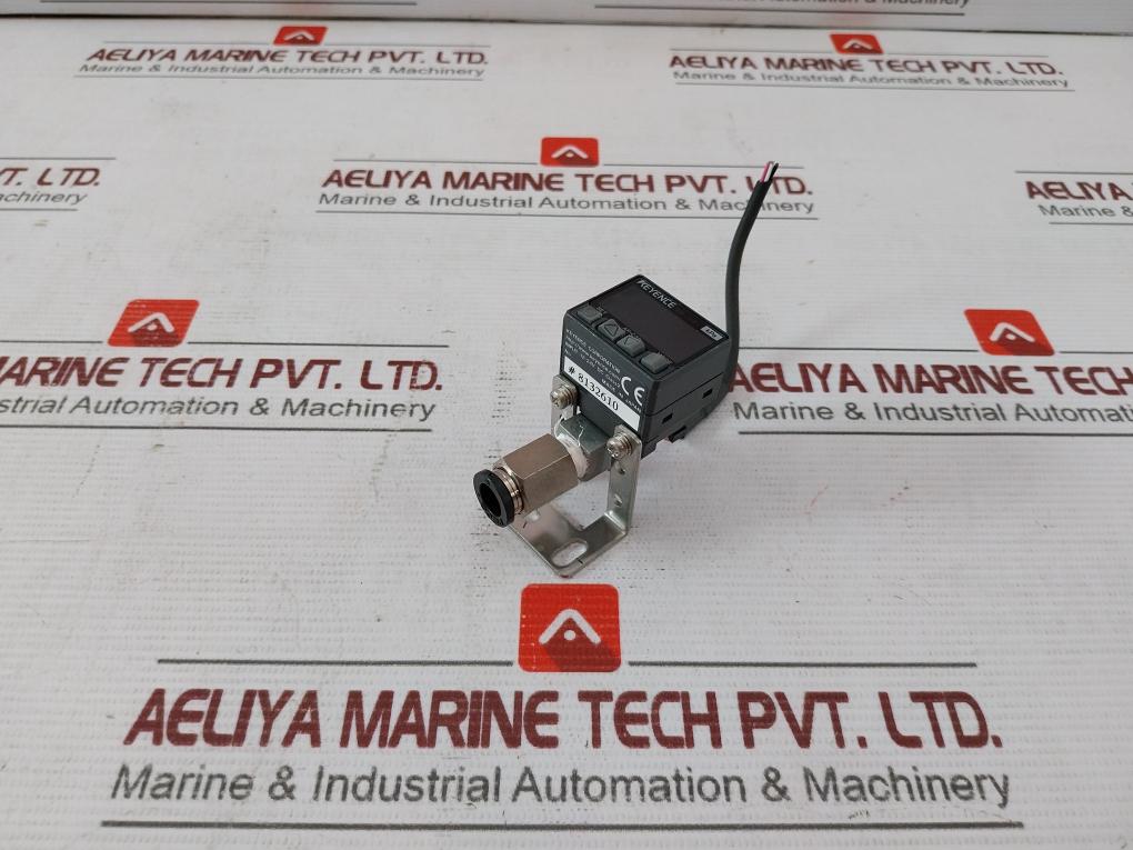 Keyence Ap-c30 Digital Pressure Sensor 12-24Vdc 8132610