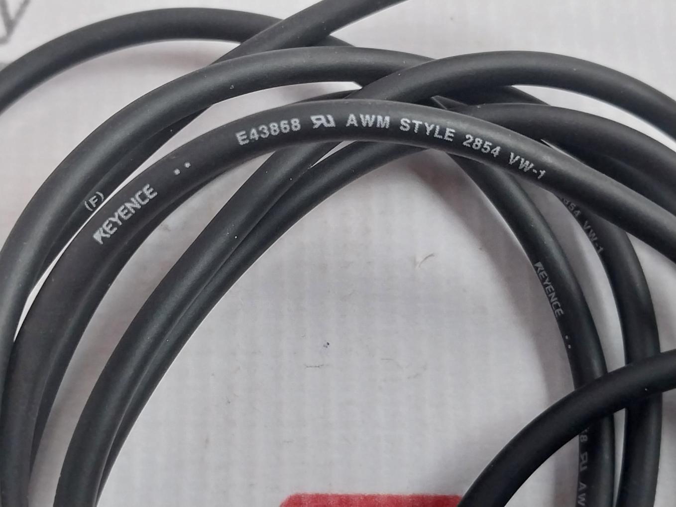 Keyence Fs-v31 Fiber Sensor Amplifier 12–24Vdc