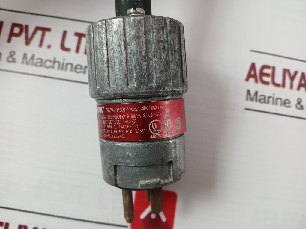 Killark Ugfi20Ad Acceptor-receptacle Interlocked With Switch 120Vac