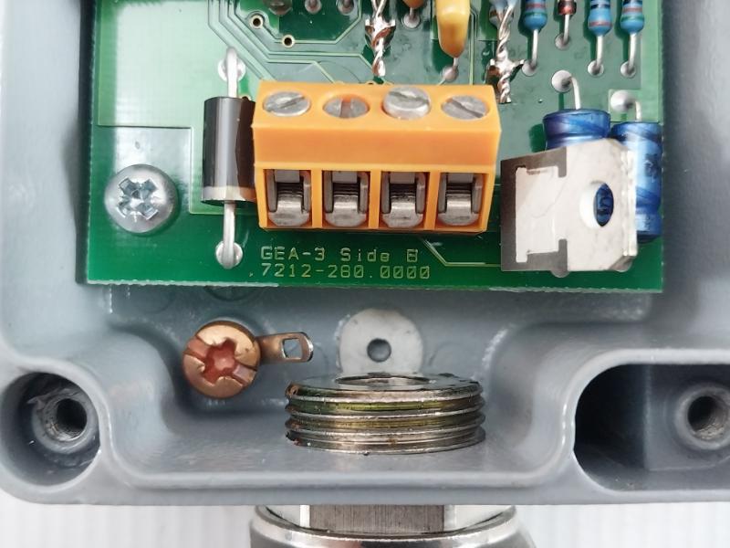 Kongsberg Signal Converter 2 Meter Gt-25/Ge-3A Weight: 1.530 Kg