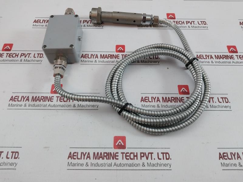 Kongsberg Signal Converter 2 Meter Gt-25/Ge-3A Weight: 1.530 Kg
