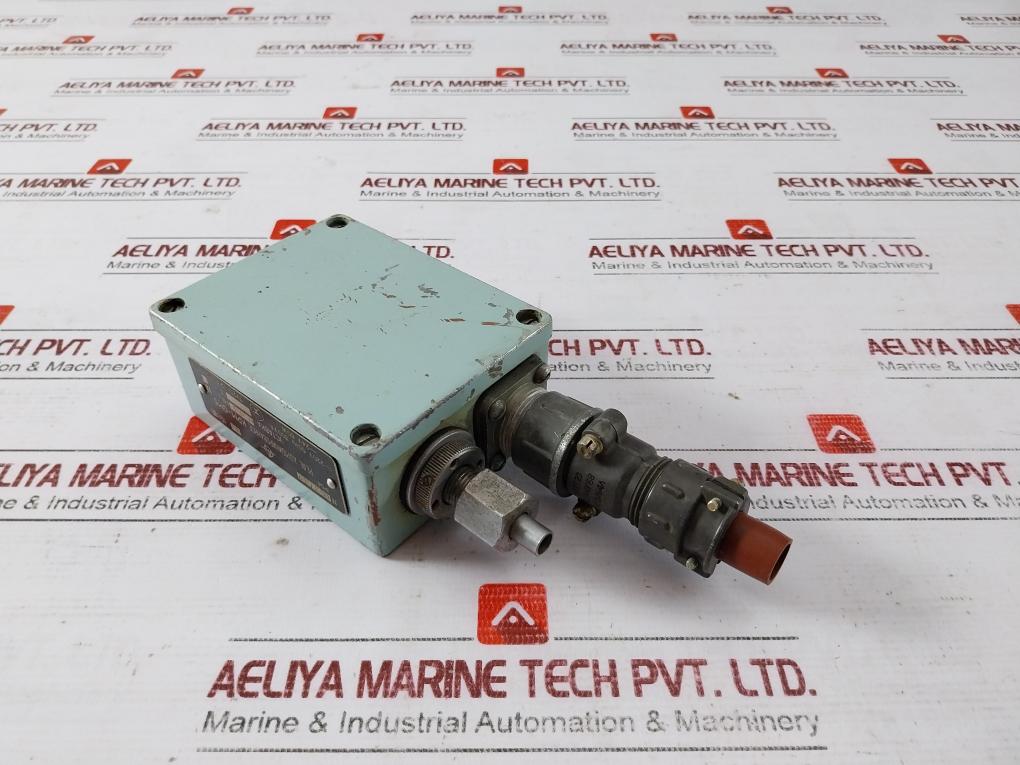 Krm-om5 Relay Combined 0.06 Mpa Ty25-02.300024-80 Ip54 053782