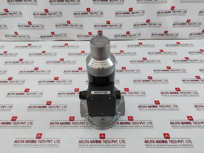 Kromschroder Vr 40R01Rt33D Air Solenoid Valve 220/240V 67/75W Ip54 R1 1/2"