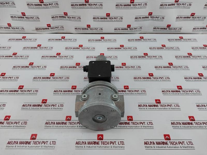 Kromschroder Vr 40R01Rt33D Air Solenoid Valve 220/240V 67/75W Ip54 R1 1/2"