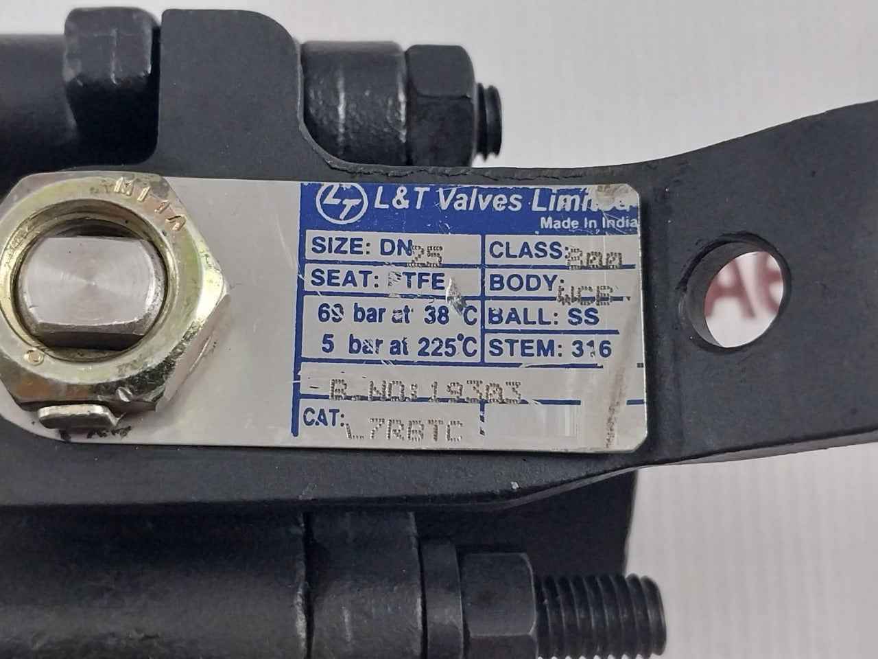 L&T L7Rbtc Bore Ball Valve Dn25 Class 800