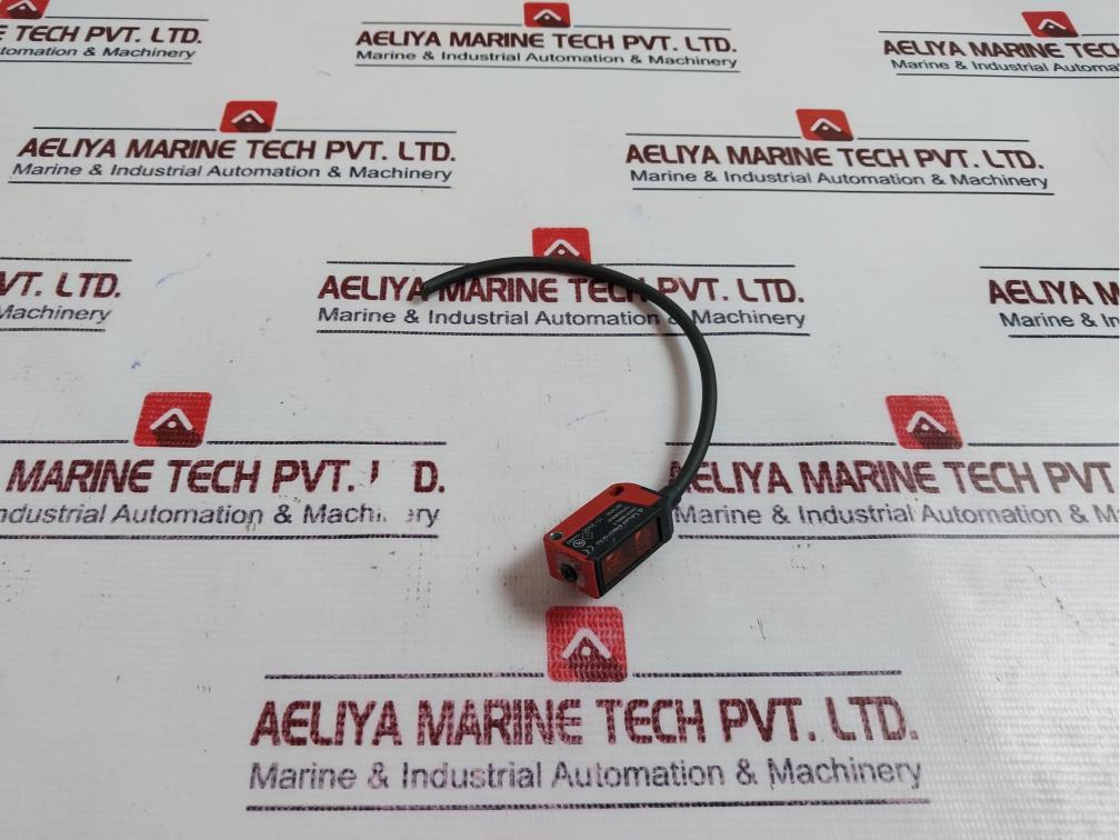 Leuze HRTR 3B/66-V Diffuse sensor with background suppression