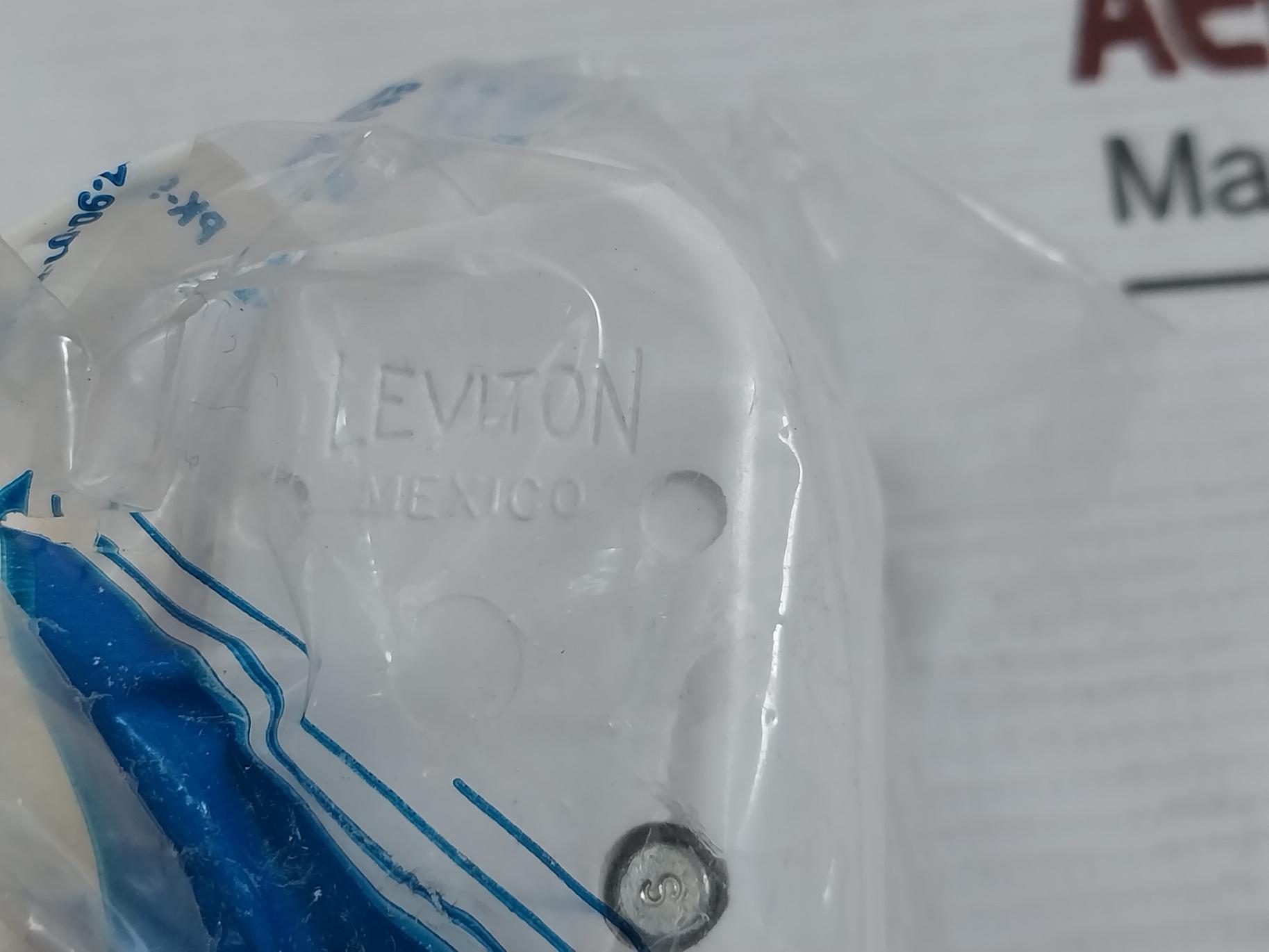 Leviton 5C399 Lamp Holder Socket
