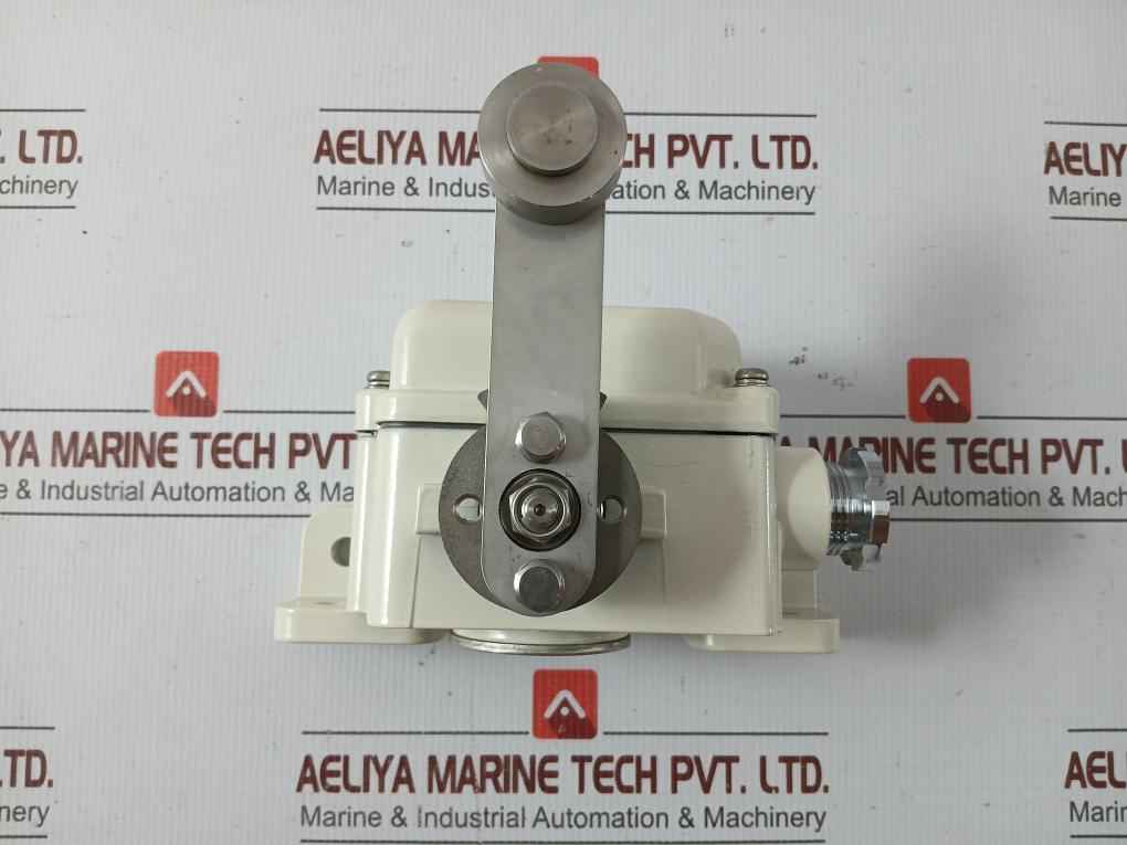 Limit Switch Lwio-sa1 Sakamoto Electric 500V 10A Ip66 Np2103-3