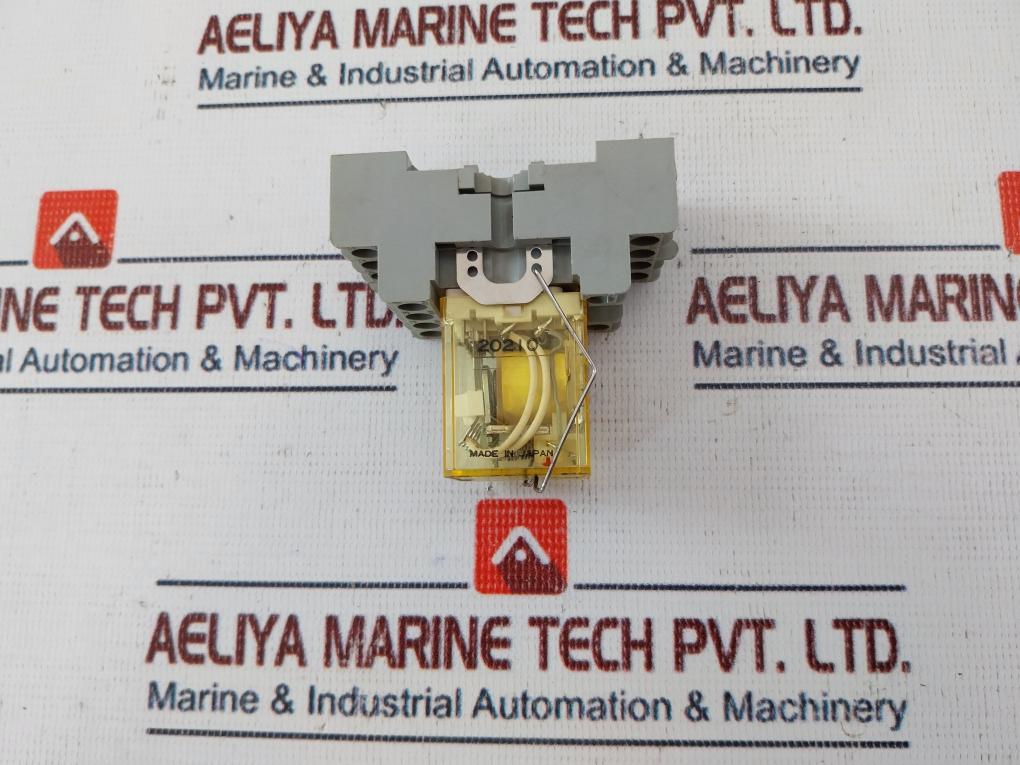 Lot of 10X IDEC RY42S-LD General Purpose Relay With Base SY4S-05C DC 24V
