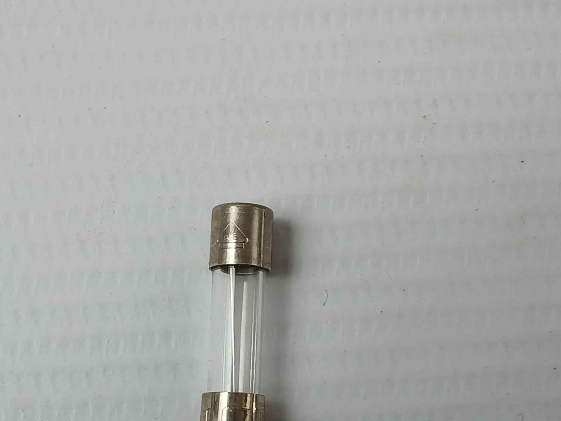 Lot Of 10X Wickmann 5X20 Mm Miniature-fuse 250 Vac 2A F2L250V D5