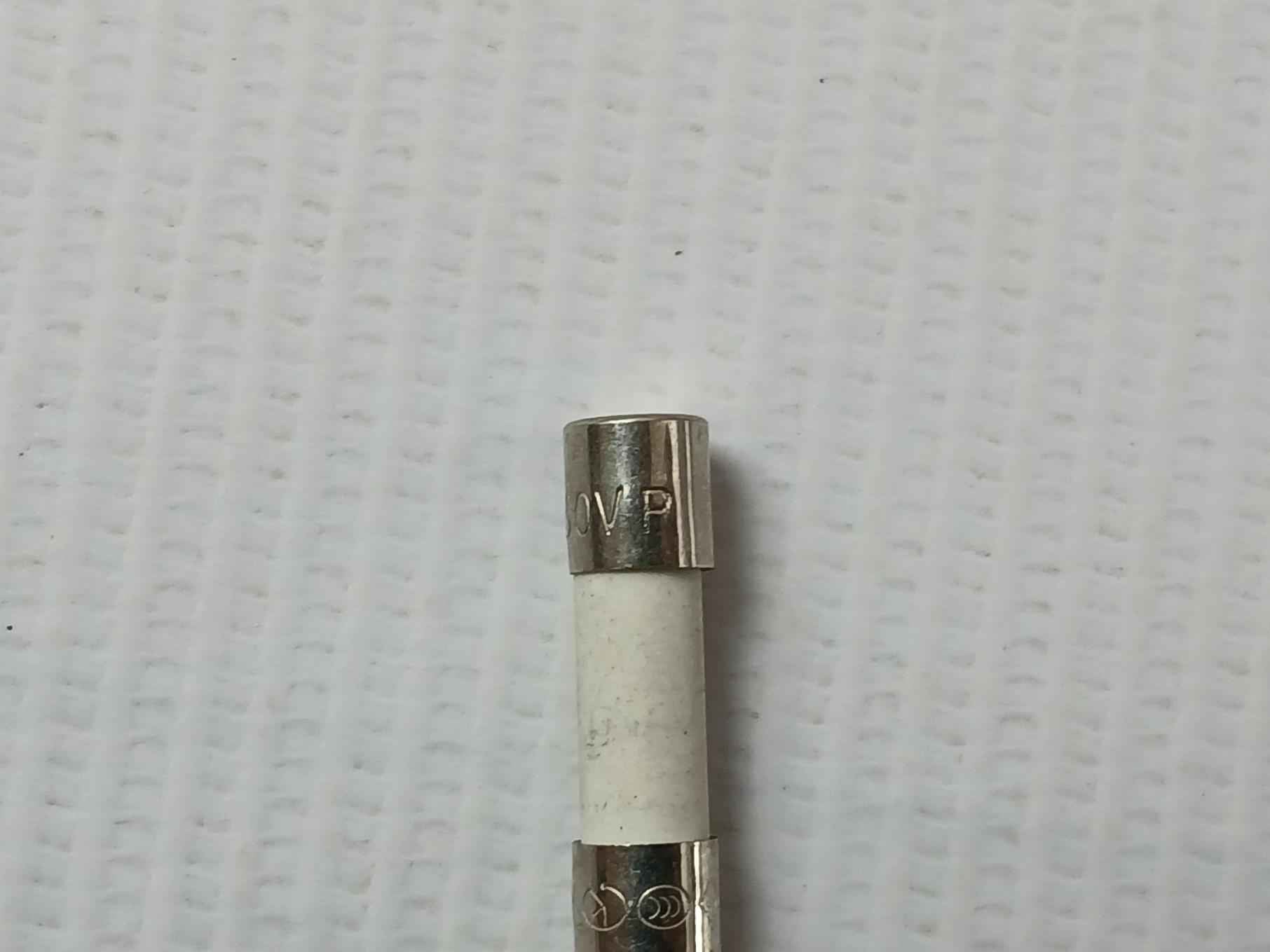 Lot Of 17X Lf-littelfuse T2Ah250V P Cartridge Fuse