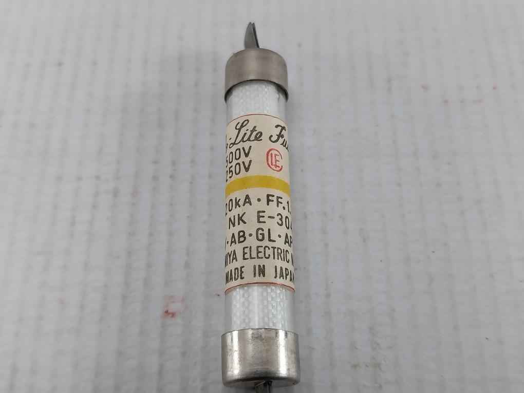 Lot Of 19X Utsunomiya Electric Nc1 Cartridge Fuse 1A Nk E-3049