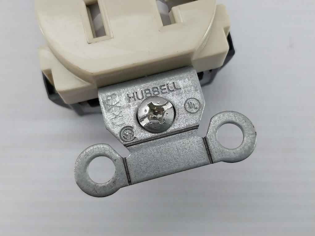 Lot Of 2X Hubbell Spec Grade Duplex Receptacle 20A 125V