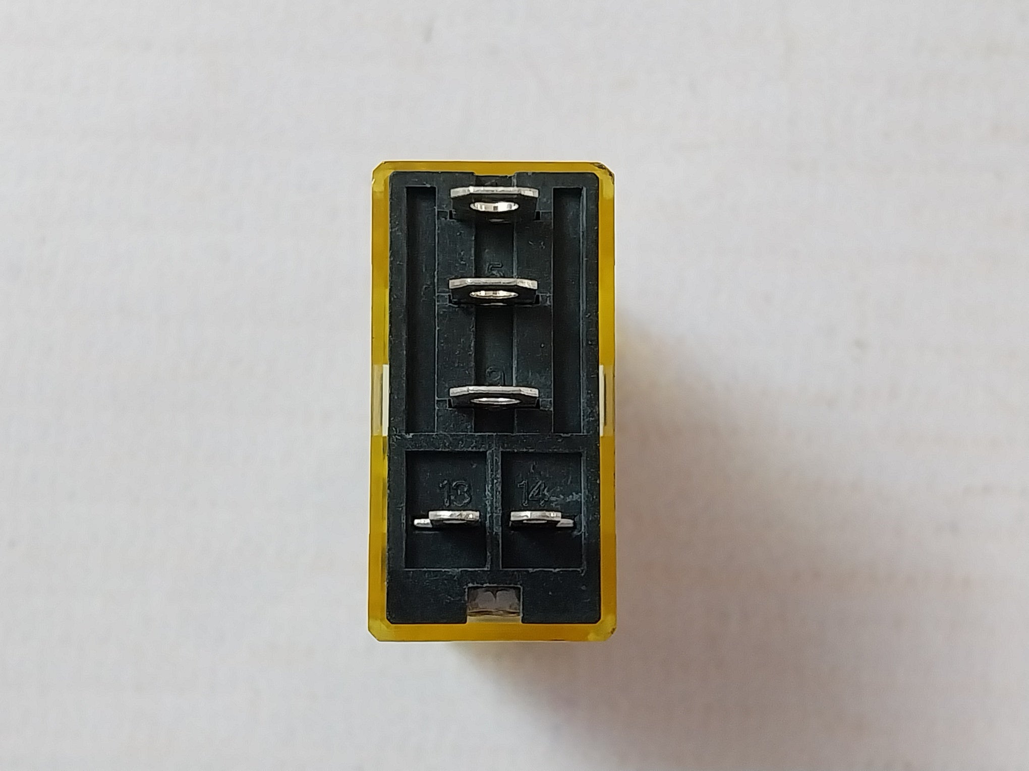 Lot of 2X IDEC RH1B-U SPDT Control Relay 33169, E0254-2 AC120V 50/60HZ 10A