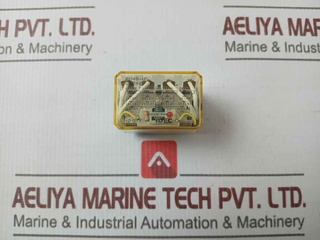 Lot Of 2X Idec Rh4B-ul Power Relay 10A 240Vdc