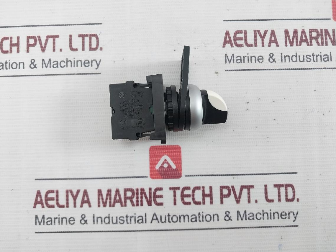 Lot of 2X MOELLER M22-K10 Pushbutton Contact Block A600 Q300 10A 600VAC