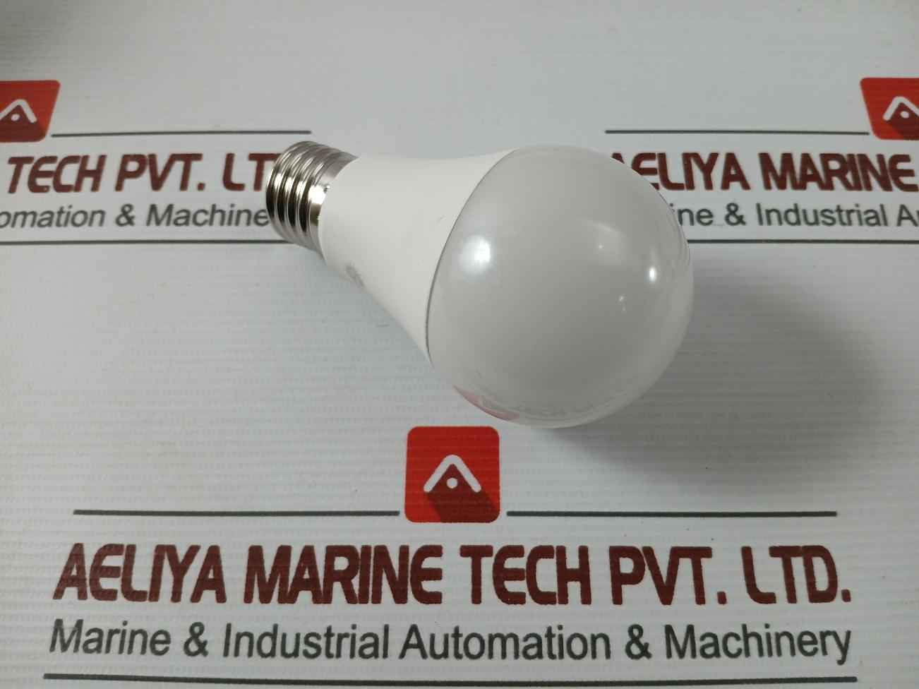 Lot Of 2X Ogmax E27 Led Bulb