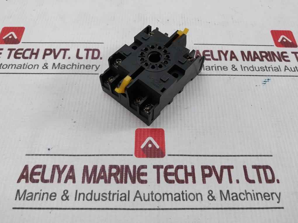 Lot Of 2X Omron P2Cf-11 Relay Socket 10A 250Vac