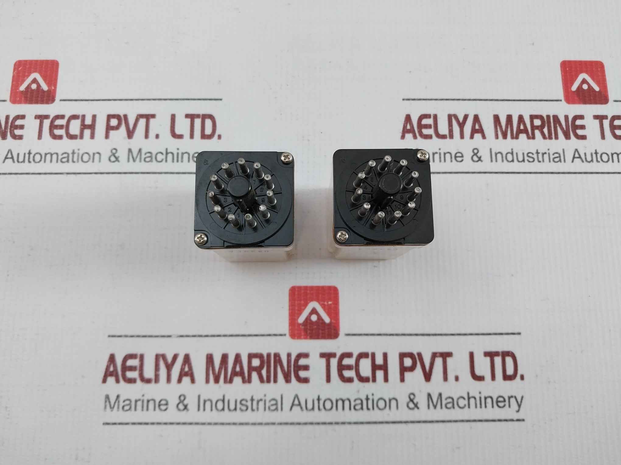 Lot Of 2X Omron Plug-in Power Relay Mk3P-tc