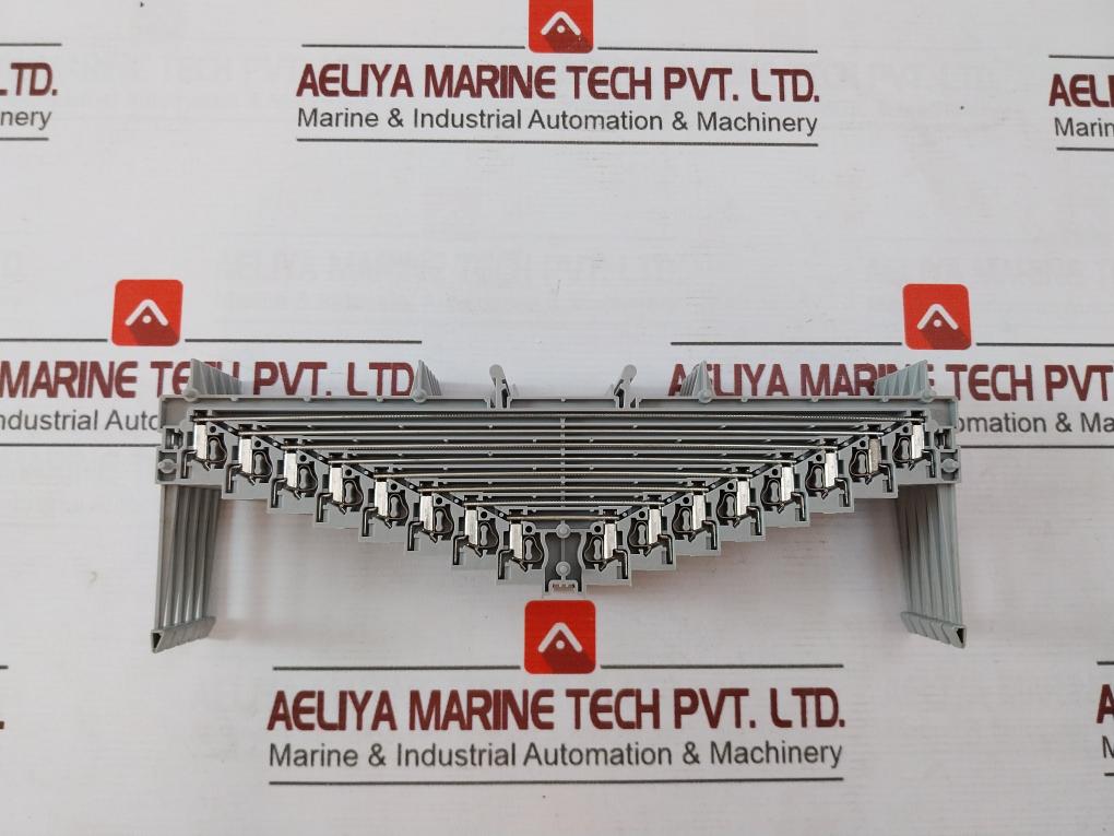 Lot of 2X PHOENIX CONTACT ZRV 8 Marshalling panel 30 25 95 6