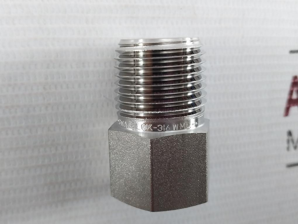 Lot of 2X SWAGELOK 316 WML Tube Adapter WCR-480-30