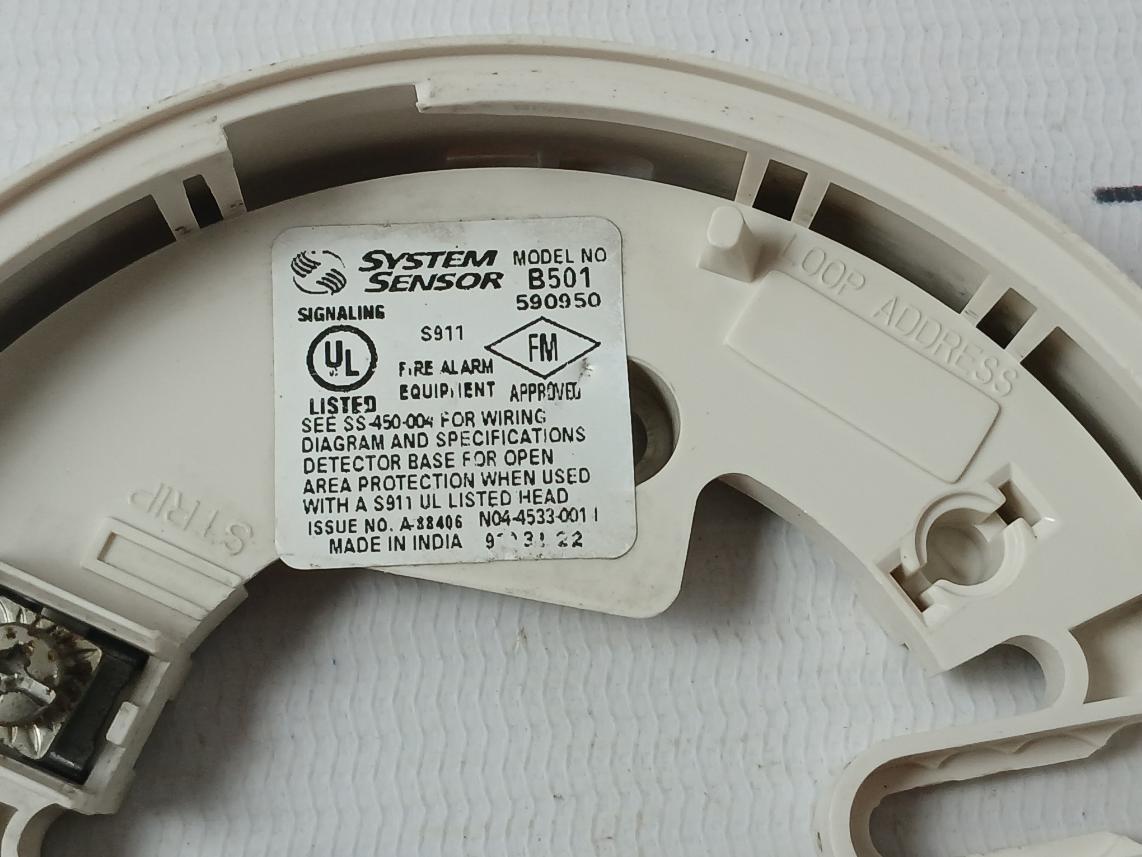 Lot of 2X SYSTEM SENSOR B501 Smoke Detector base