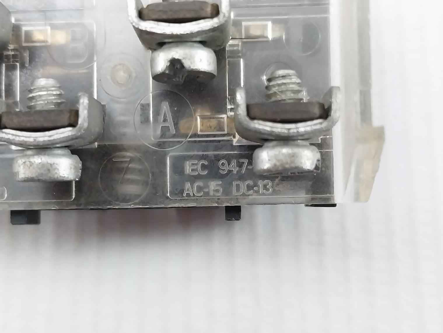 Lot Of 2x Allen-bradley 800t-xa Contact Block Series D